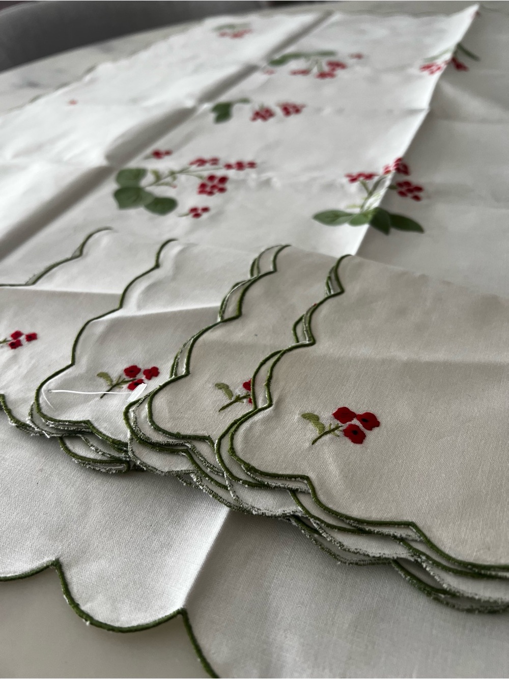 Selkon Embroidered White Linen with Red Floral Detail Table Cloth set